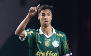 vitor reis e kaiky naves, do palmeiras estão entre os 10 melhores jogadores jovens do mundo