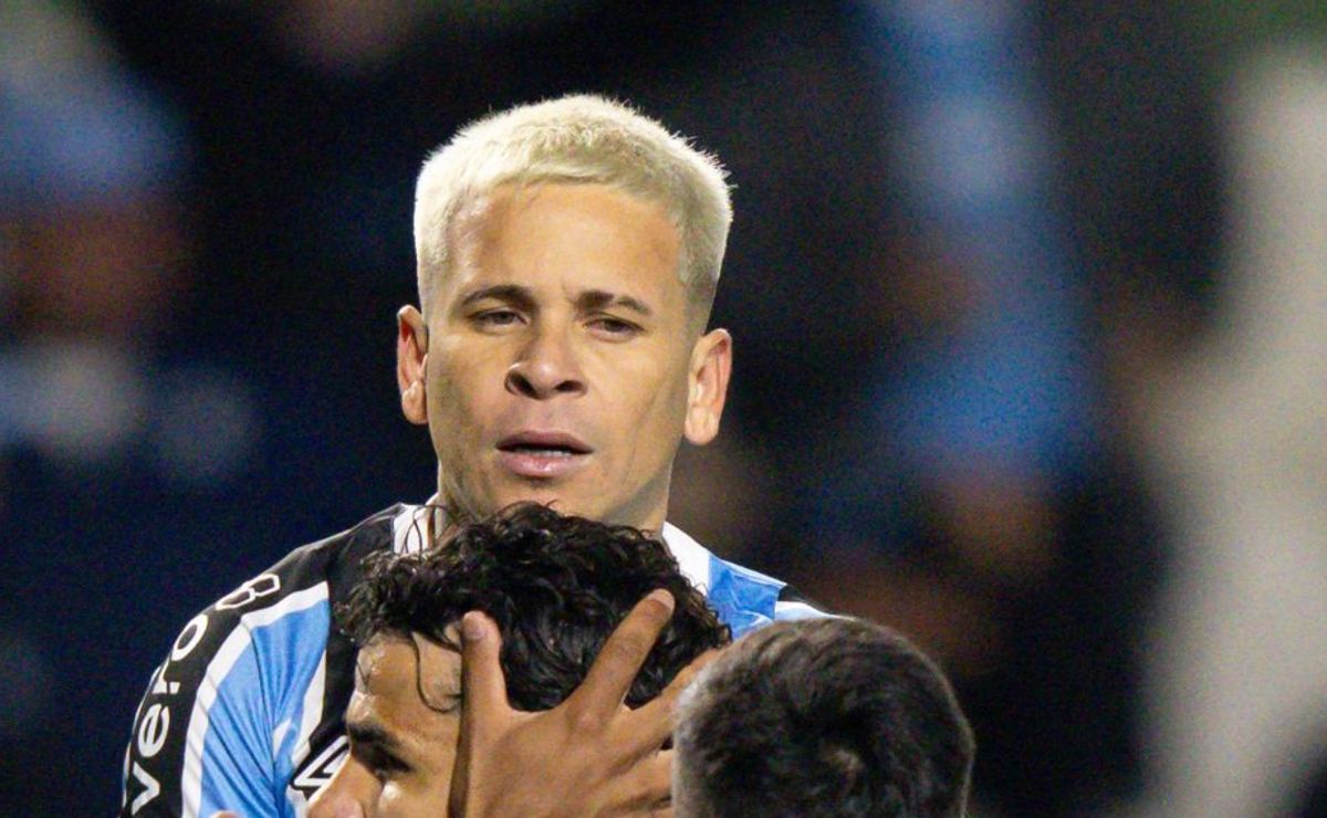 grêmio tem desfalques de soteldo, villasanti e +3 jogadores contra o atlético mg