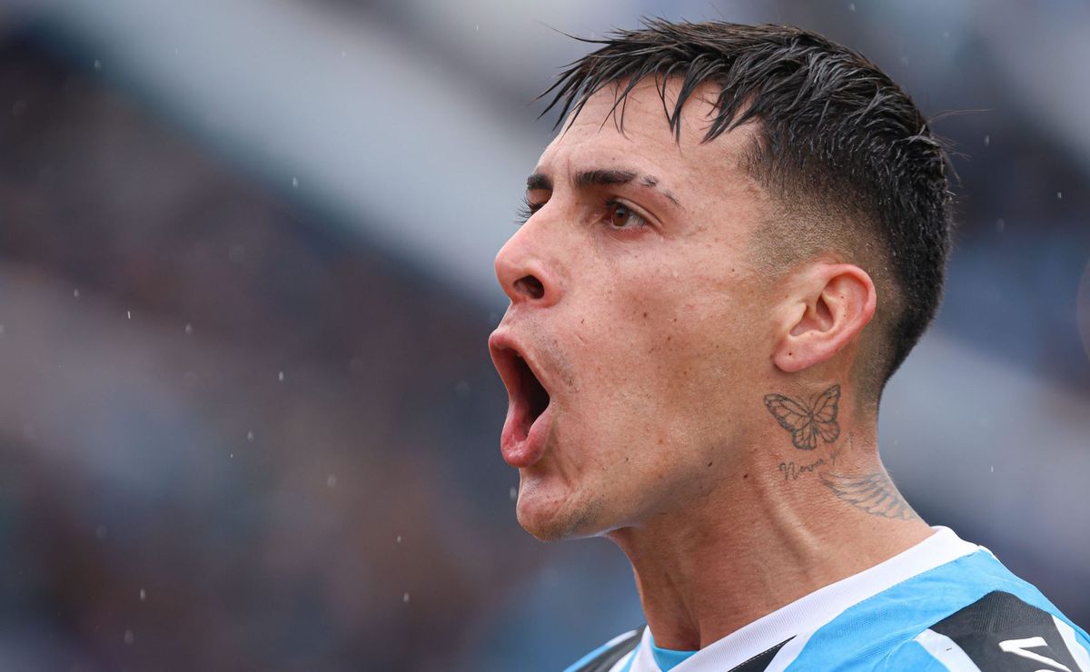 pavón deve voltar ao time do grêmio em jogo atrasado contra o atlético mg