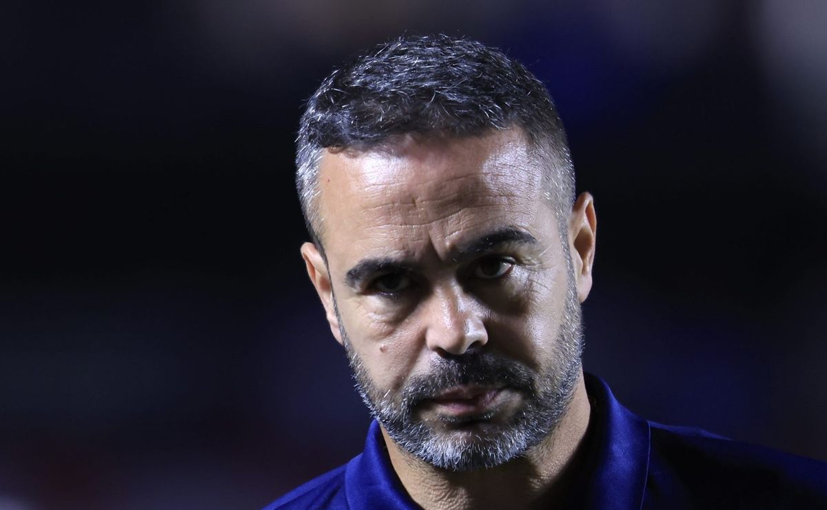 torcida do botafogo reprova atuação do time de artur jorge em vitória: "displicência demais"