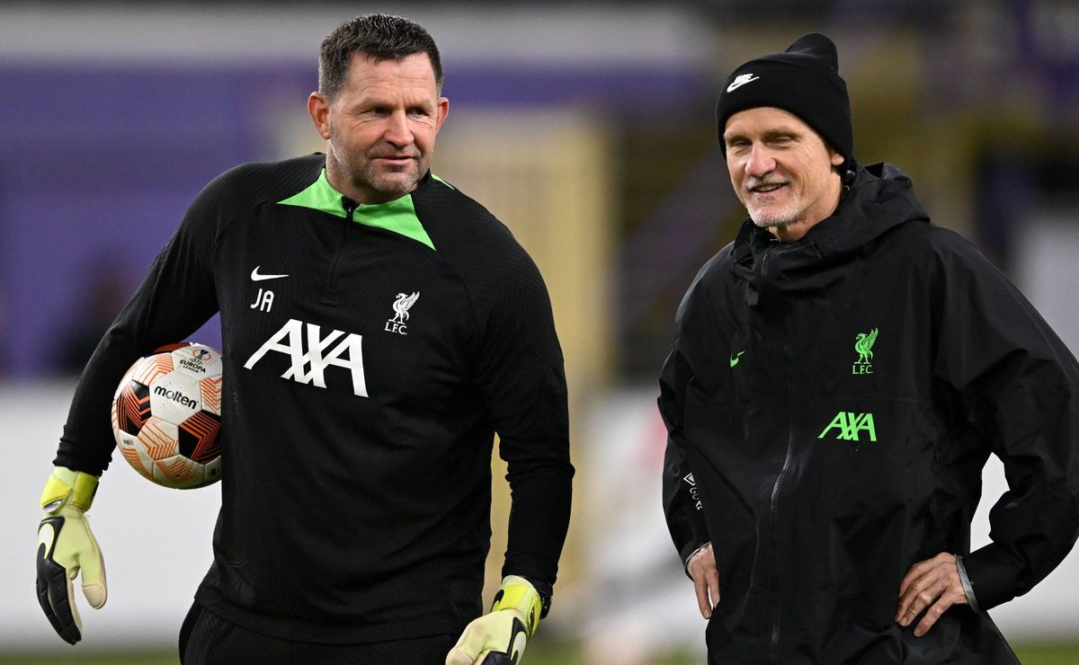 taffarel se lesiona e abre espaço para nova aposta do são paulo na seleção