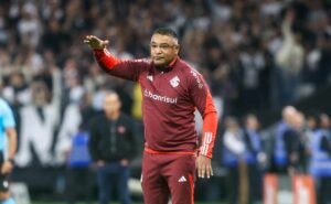 roger machado analisa empate em corinthians x internacional: “coragem e entrega”