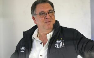marcelo teixeira pretende renovar com giuliano no santos após voltar para a série a