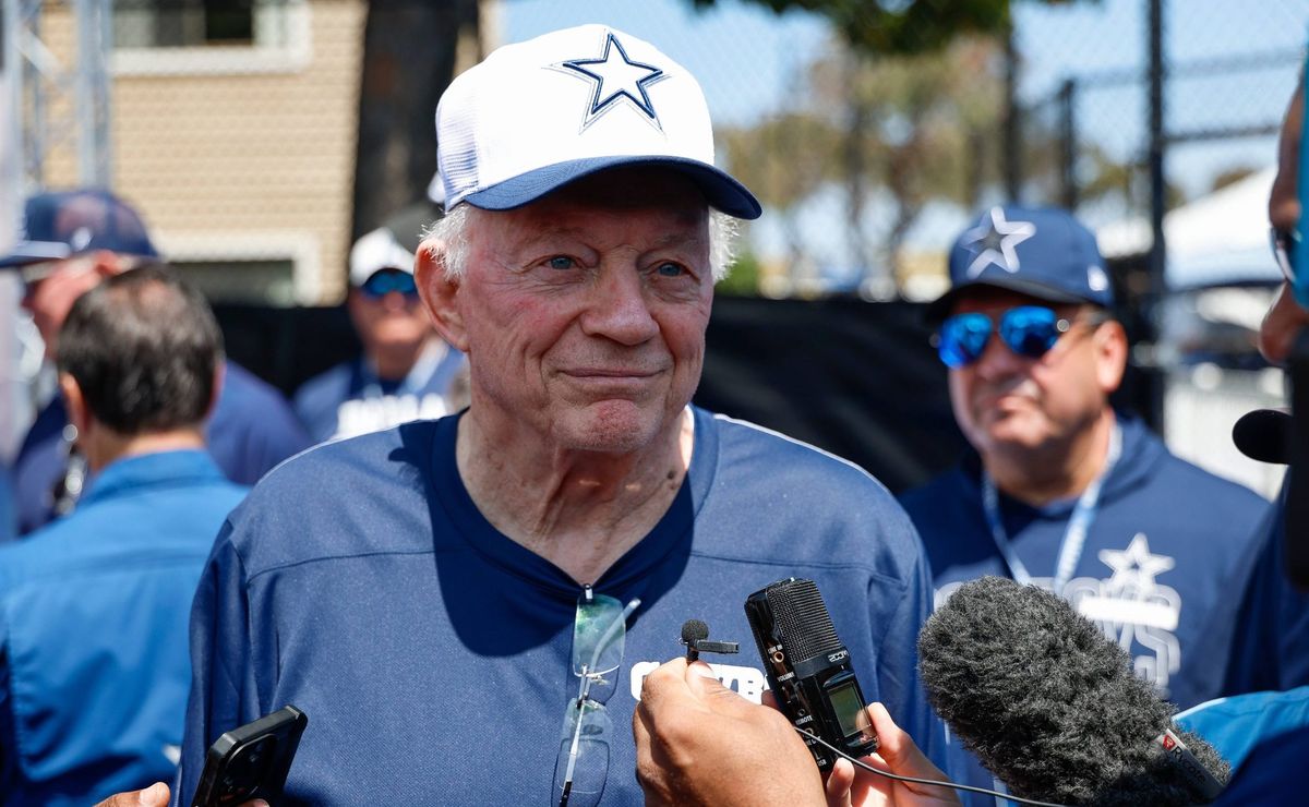 nfl: jerry jones e os dallas cowboys tomaram a decisão final sobre a negociação milionária por davante adams
