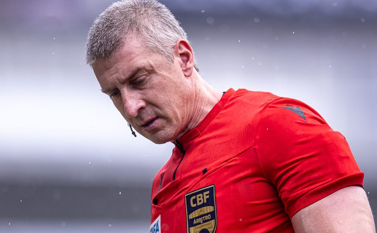 flamengo decide reclamar de anderson daronco na cbf após enfrentar corinthians