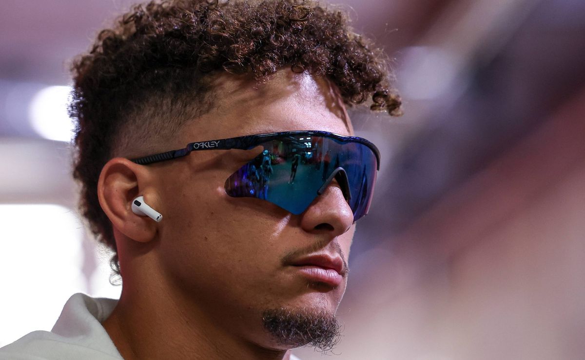 patrick mahomes quebra o silêncio sobre agressão de jogador dos 49ers: "sem intenção"