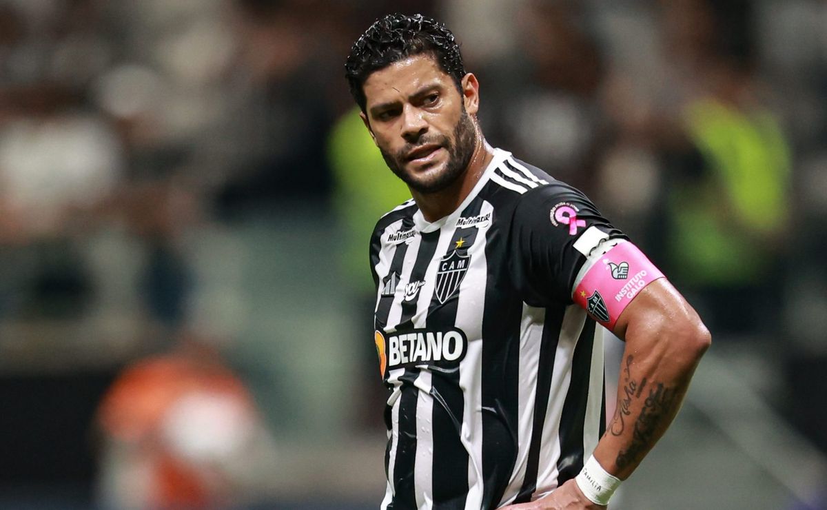 hulk quase fechou com palmeiras e motivo do veto de abel ferreira chama atenção