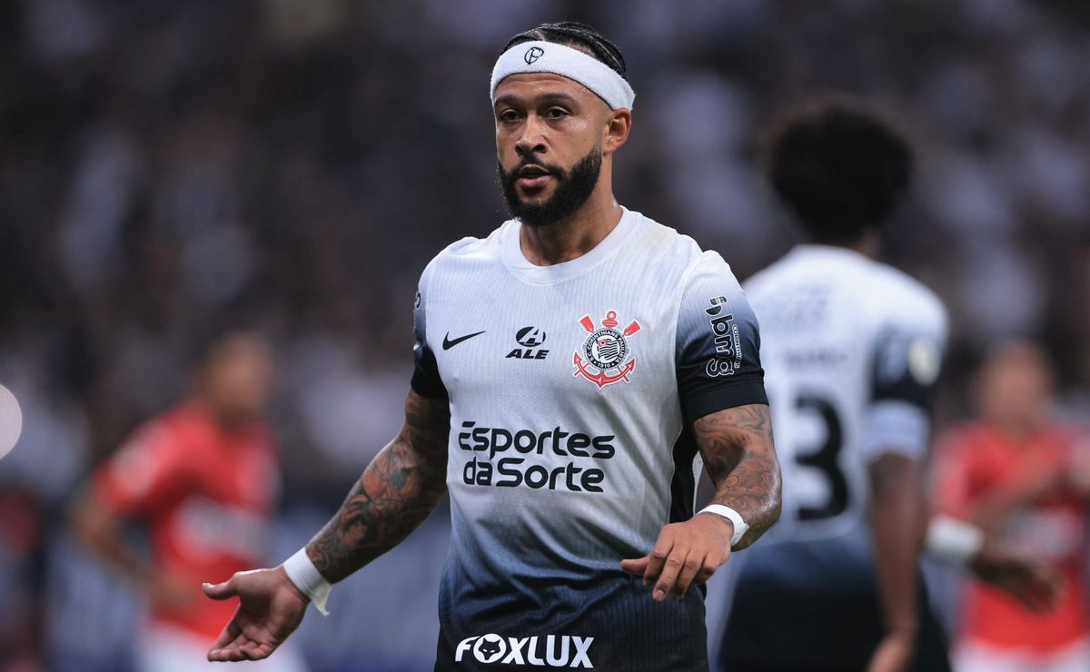 memphis depay vai ficar no corinthians independente da saída da esportes da sorte