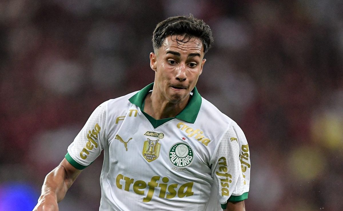 vitor reis, do palmeiras, vira capa de jornal na espanha e real madrid ganha concorrência