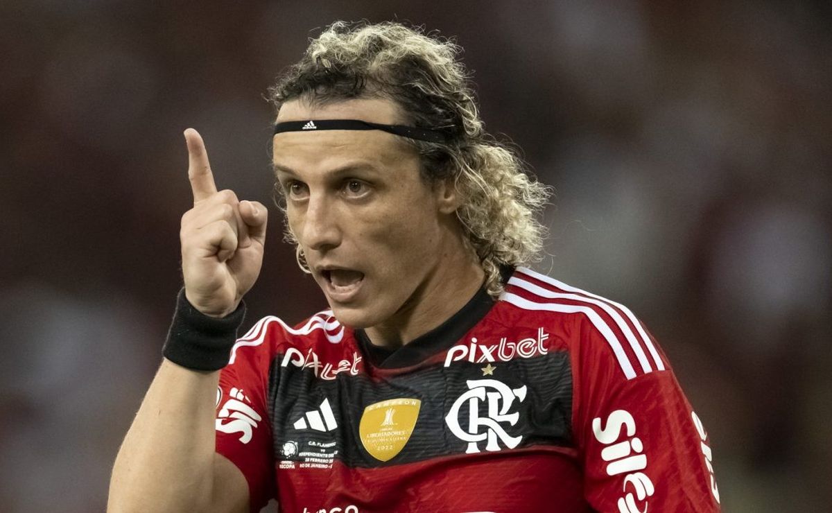 david luiz aceita redução salarial, faz pedido milionário e pode renovar no flamengo