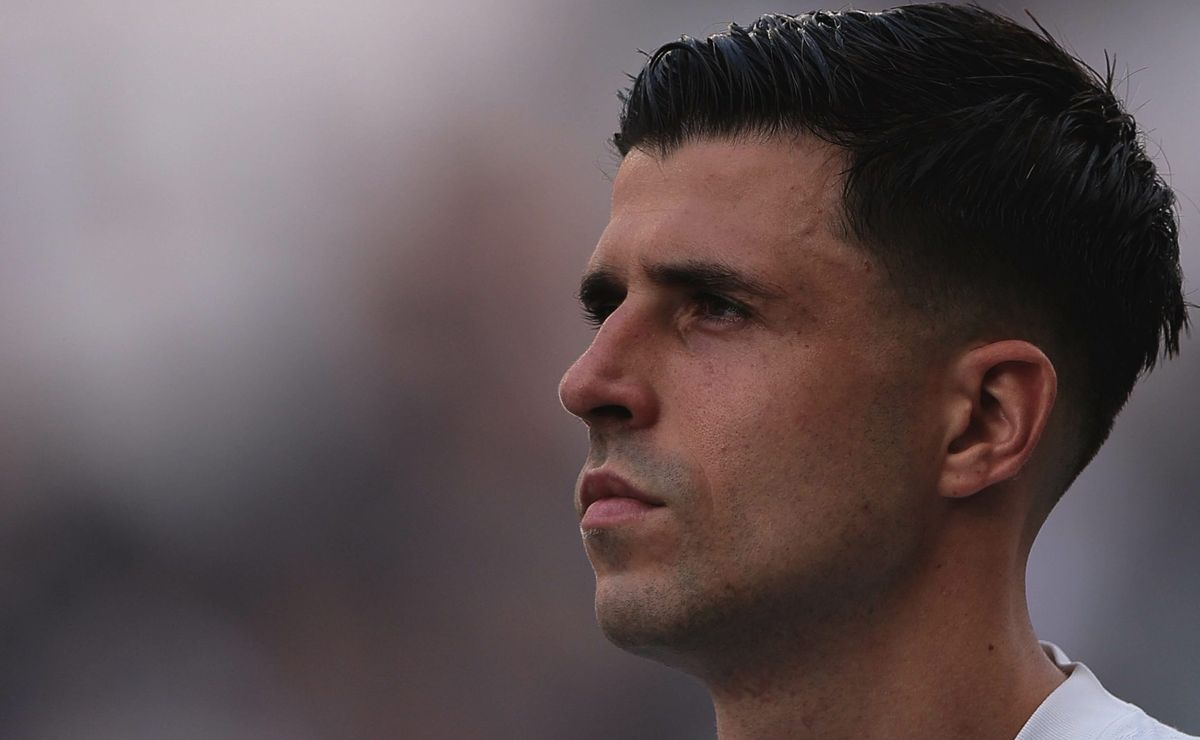 héctor hernández perde espaço no corinthians e busca convencer ramón díaz