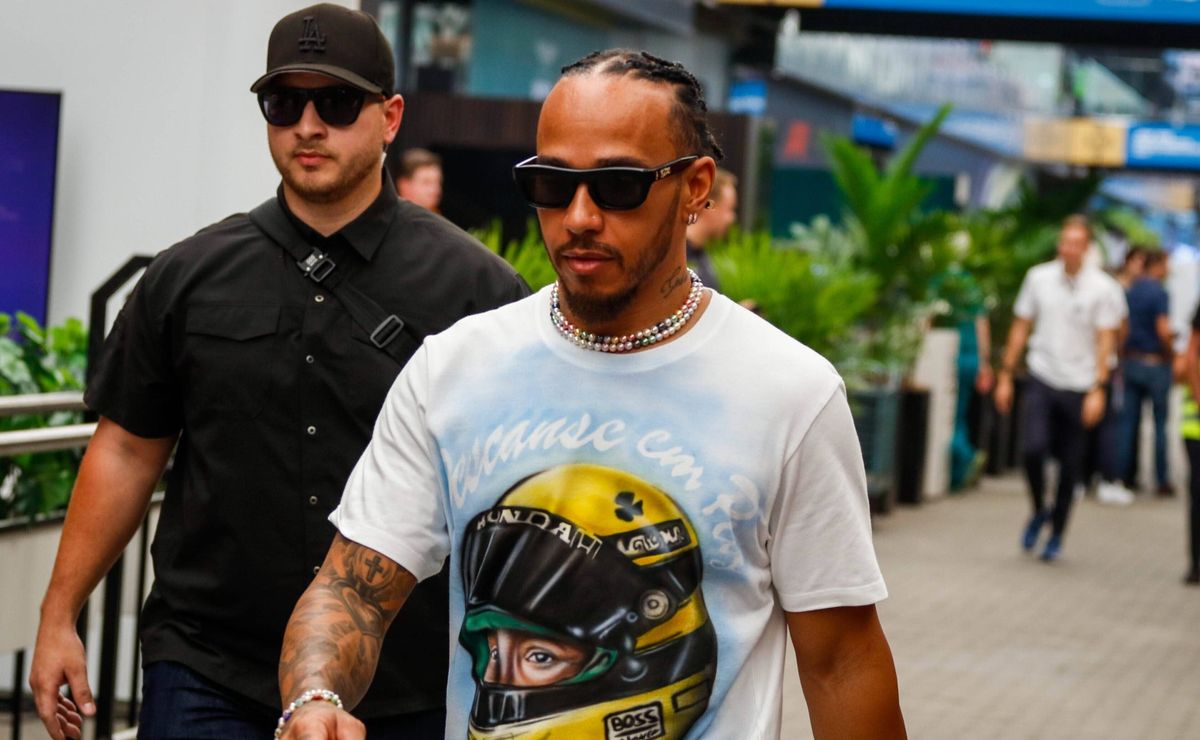 hamilton se encanta com a chance de guiar mclaren histórica de senna em são paulo