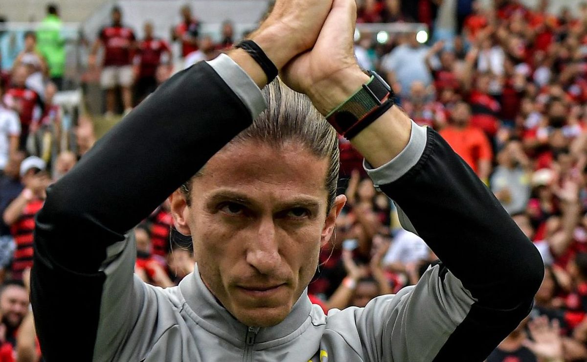 filipe luís faz elogios ao timão antes de flamengo x corinthians: "time muito forte"