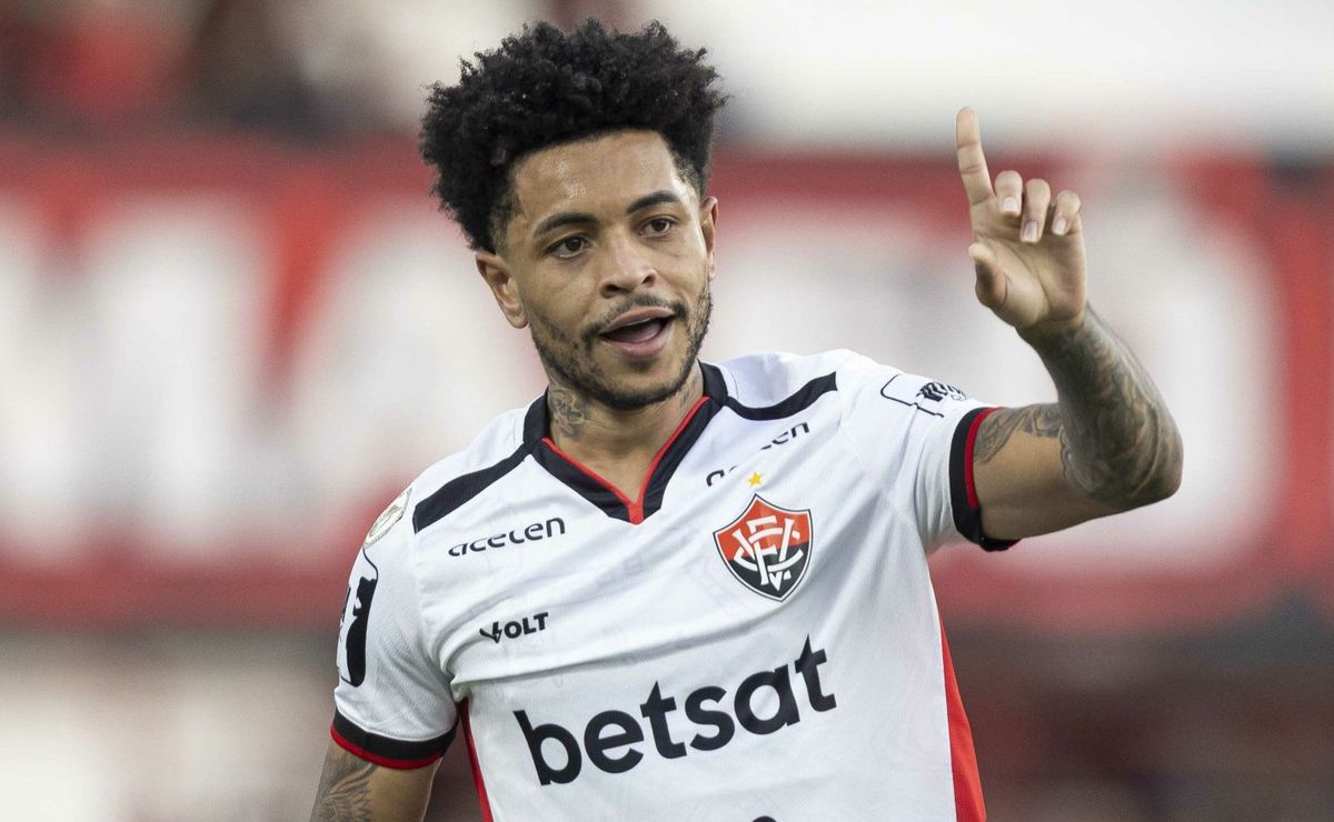 matheuzinho, do vitória, é pedido por torcedores do vasco para 2025: “reserva do coutinho”