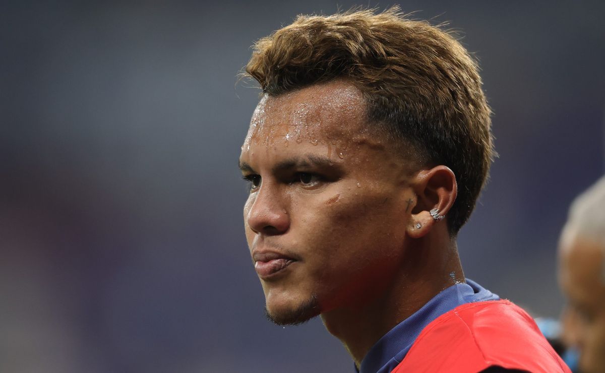 cruzeiro decide manter gabriel veron, mas terá que negociar moldes com o porto