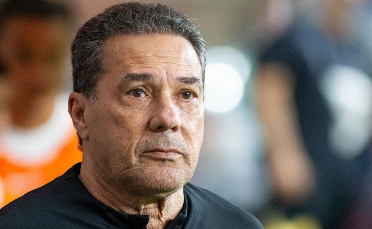 vanderlei luxemburgo no santos para o lugar de carille tem definição nesta segunda feira (28) 