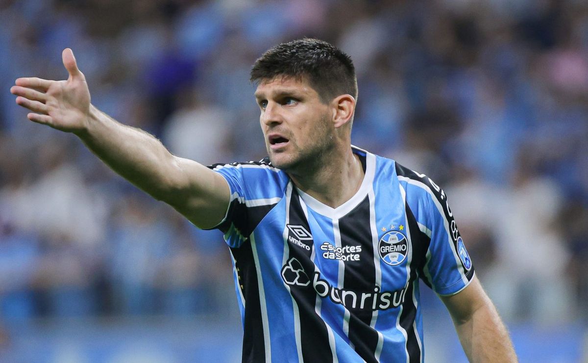 kannemann vira dúvida para grêmio x atlético go e saída repercute na torcida: “tchau”