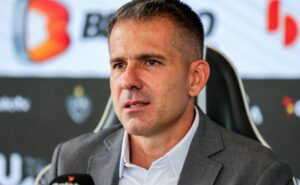 victor tem futuro ‘decretado’ no atlético mg e não corre risco de ser demitido