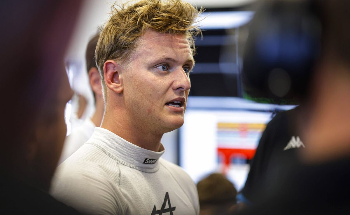 audi aposta em mick schumacher como forte candidato para vaga na sauber em 2025