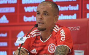d’alessandro esquenta polêmica com renato gaúcho e solta provocação: “se o grêmio...”