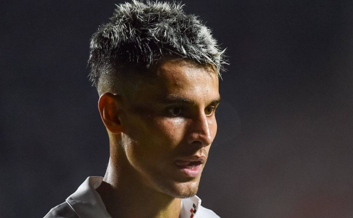 aproveitamento do são paulo despenca com a ausência de ferreira por dez jogos