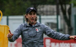 zubeldía é avisado sobre retorno de cinco titulares para criciúma x são paulo