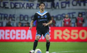 rodrigo caio quer ficar no grêmio e renovação é aceita com termos do contrato atual