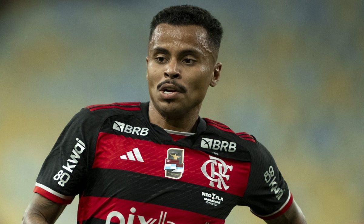 allan vive drama no flamengo com insatisfação e notícia chega ao atlético mg