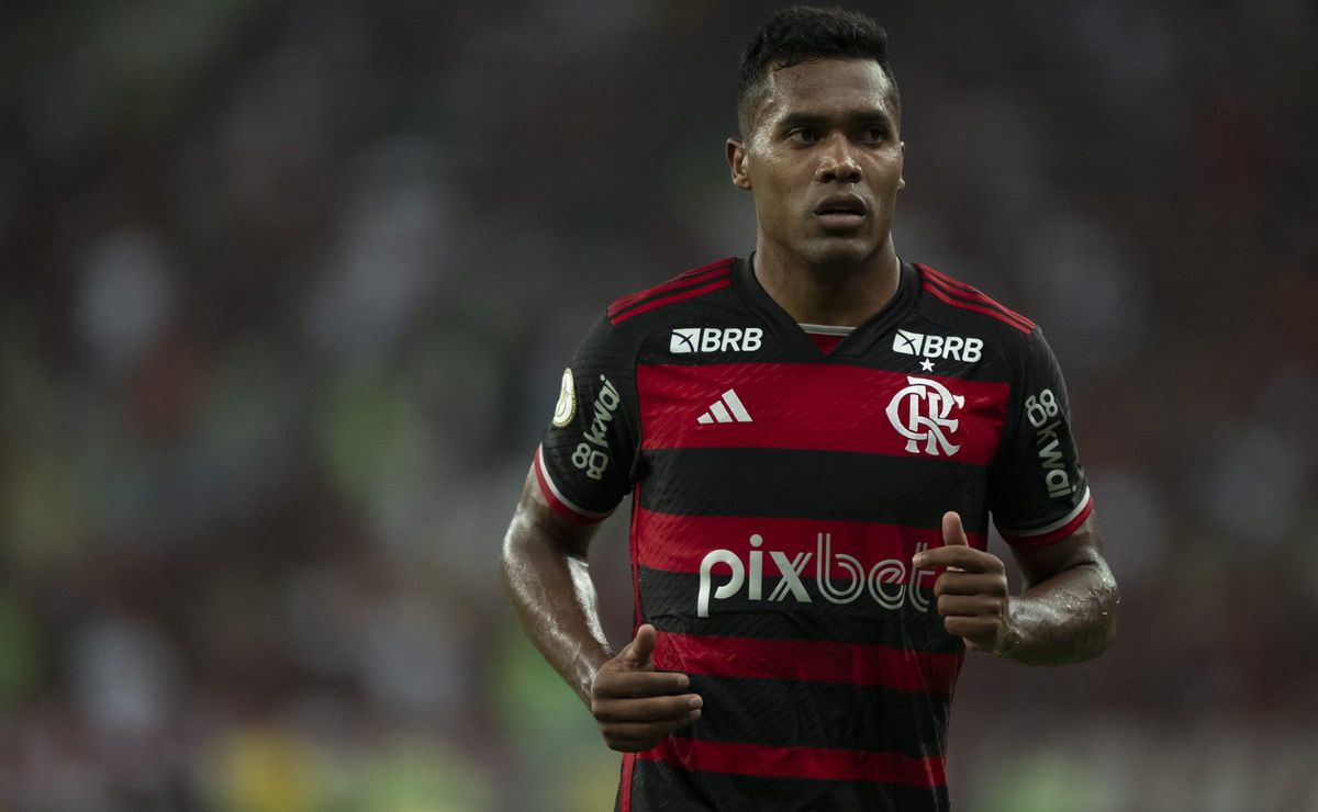 alex sandro está fora de internacional x flamengo e presença na final da copa do brasil é revelada 