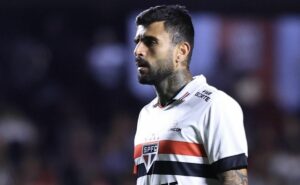 são paulo abre conversas para renovar contrato com liziero