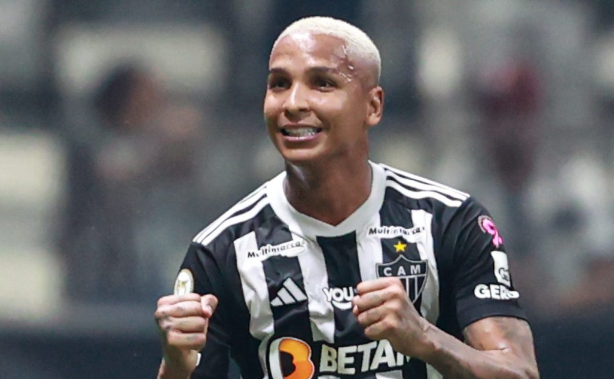 deyverson destaca trabalho realizado por milito no atlético após vitória na libertadores 