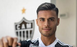 torcida do atlético mg exalta golaço de fausto vera em empate com fortaleza na arena castelão