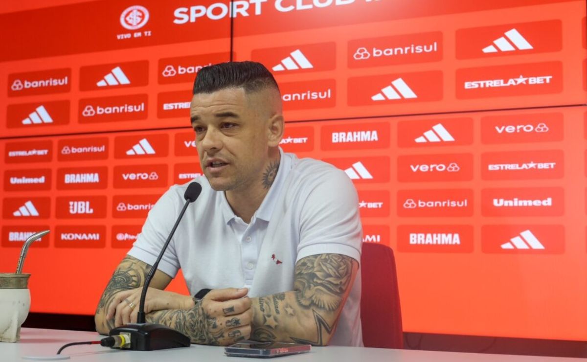 d'alessandro desconversa sobre planejamento do inter em 2025: "pergunta para o presidente"