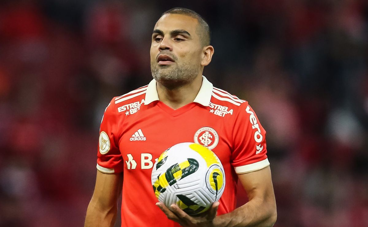 gabriel mercado faz revelação sobre conselho dado nos bastidores mesmo após lesão 