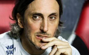 pressão não abala zubeldía, que se mostra focado no são paulo e na sua permanência