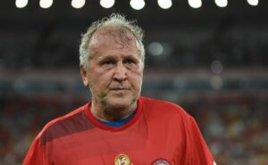 zico, ídolo do flamengo, critica contratação de de la cruz e cita gerson: “mesma função”