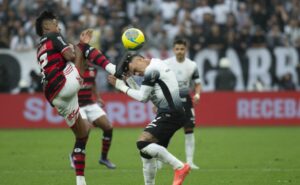 bruno henrique é expulso após lance perigoso e nação fica na bronca: "vergonha na cara"