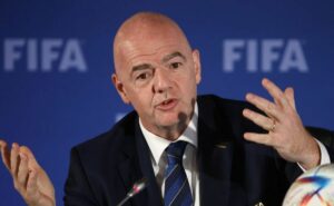 fifa recebe carta de mais de 100 jogadoras contra patrocínio de estatal da arábia saudita