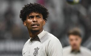 corinthians toma decisão sobre multa de hugo souza e paga r$ 500 mil ao flamengo