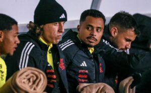 4 jogadores do flamengo estão na mira do corinthians e allan é o novo alvo 