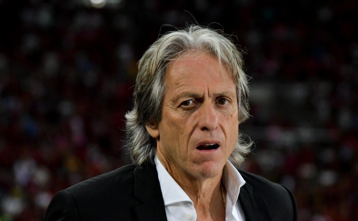 sonho da nação, jorge jesus fica distante do flamengo pelo salário de r$7.2 milhões que recebe no al hilal