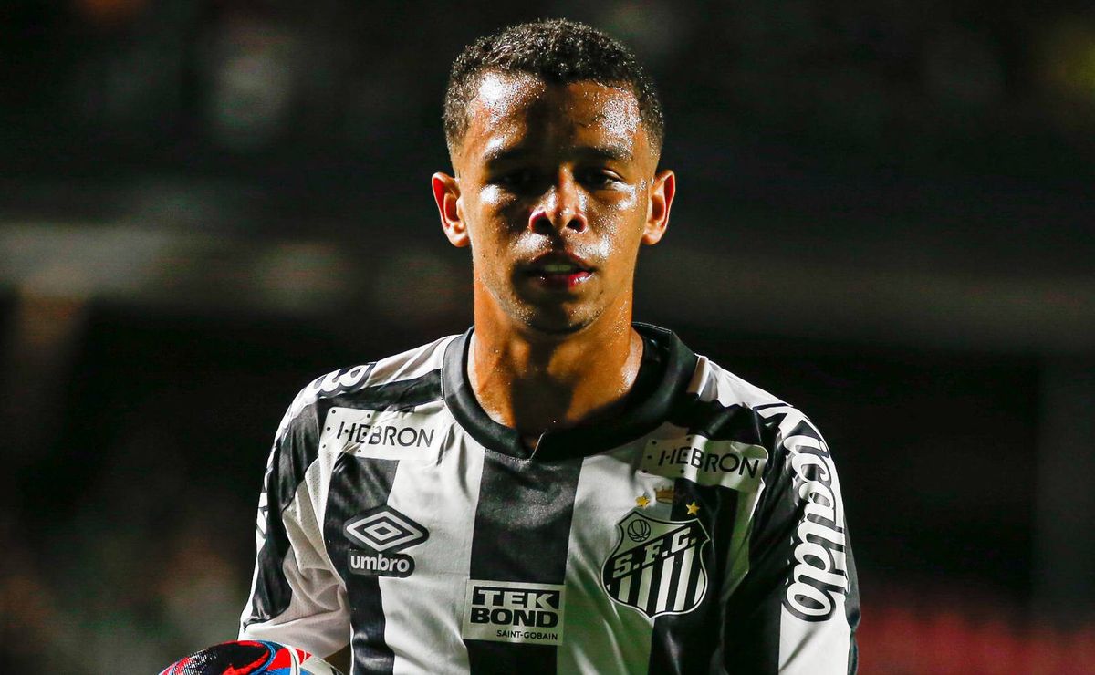 situação de sandry no santos é confirmada após inchaço no tornozelo e preocupação de carille