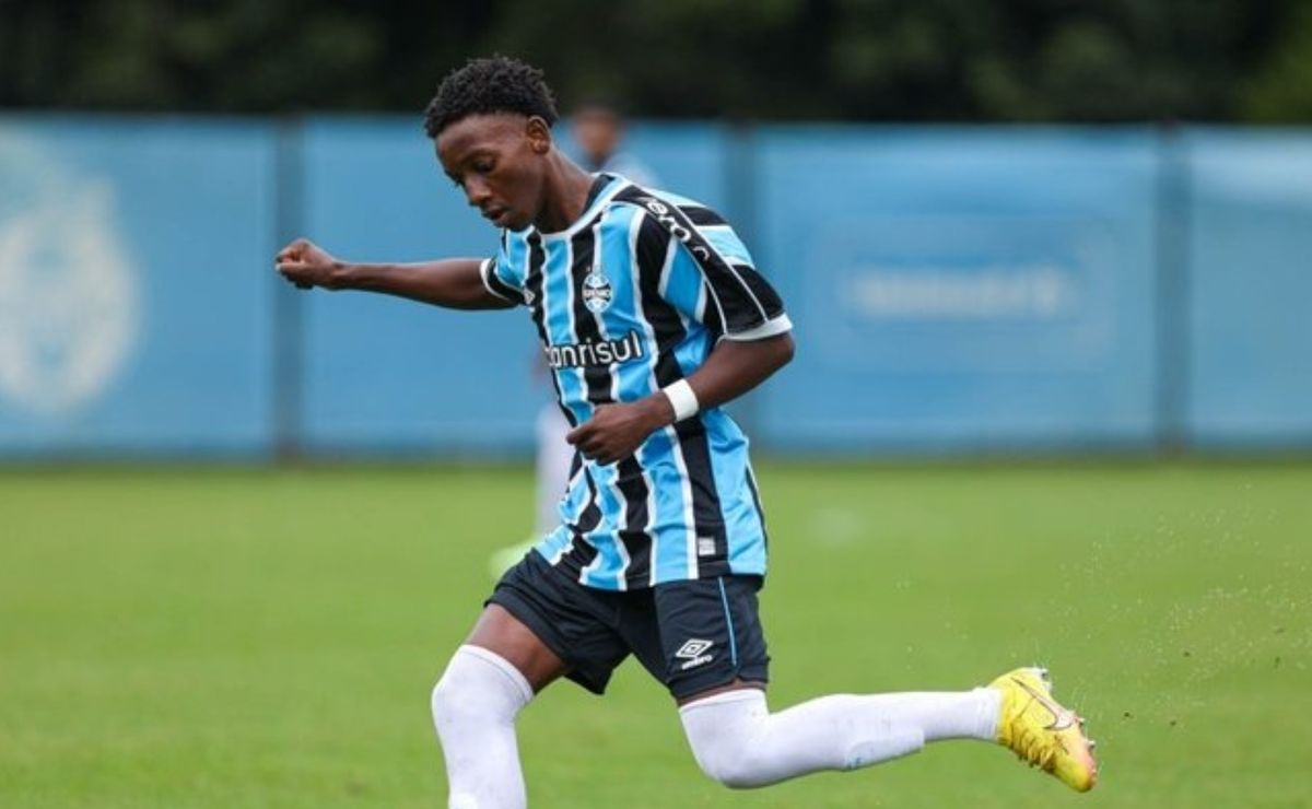 grêmio acerta primeiro contrato de gabriel mec após proposta de r$ 150 milhões