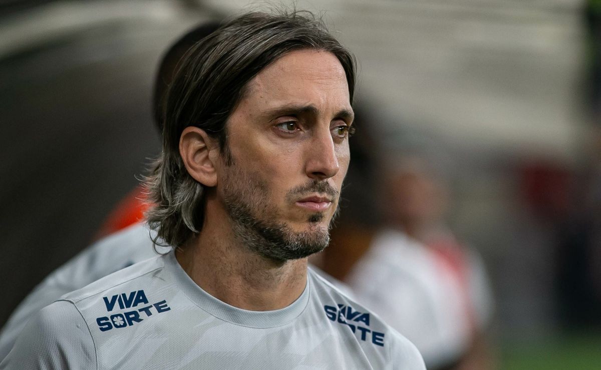 ferreirinha volta a ser opção de zubeldía no são paulo após dois meses 