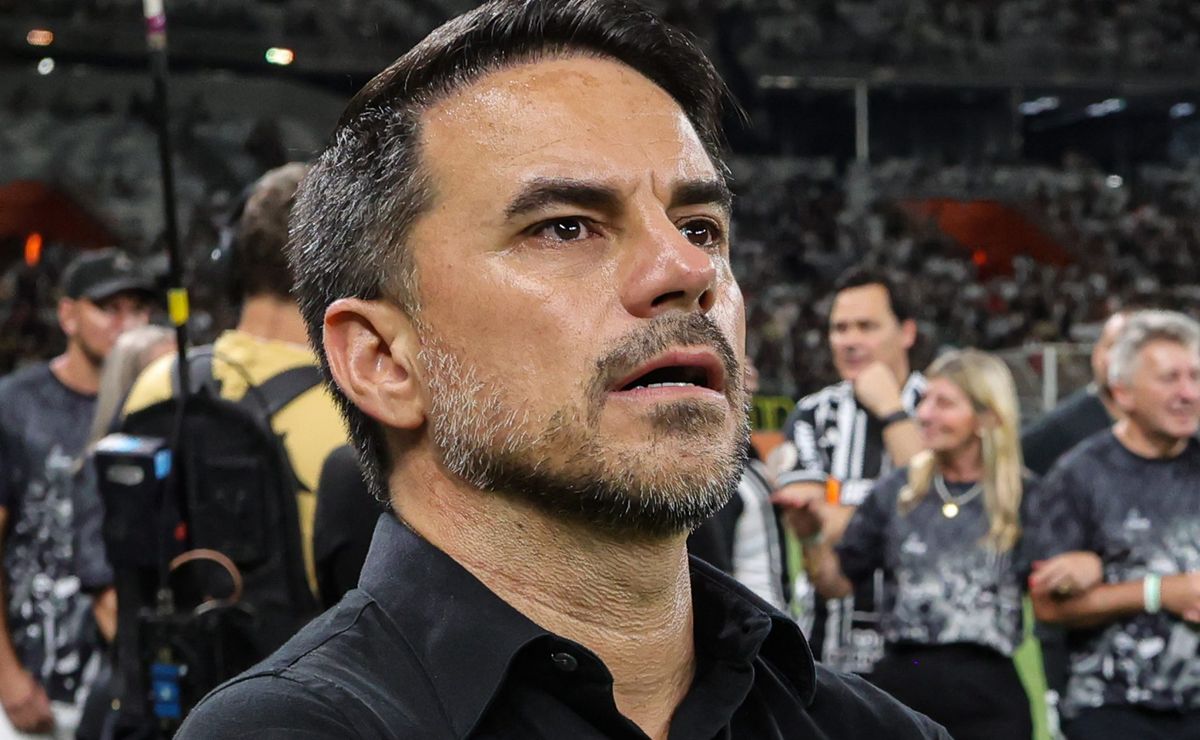 rodrigo caetano nega retorno ao atlético mg e fica na cbf: “não estou no mercado”