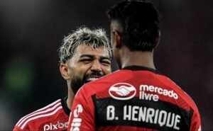 nos últimos jogos de corinthians x flamengo, gabigol e bruno henrique marcaram 46% dos gols rubro negro