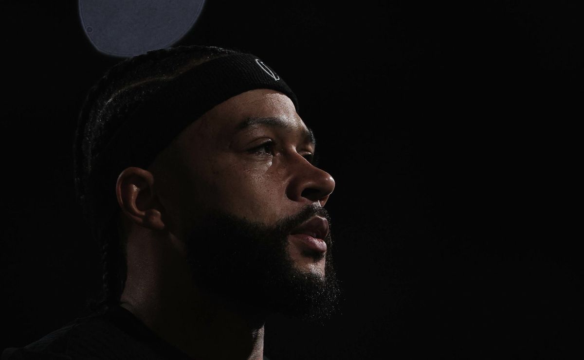corinthians não fez nenhuma 'loucura financeira' por memphis depay, revela fred luz: “tava no planejamento”