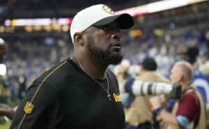 mike tomlin, técnico dos steelers, reage à chegada de davante adams aos jets