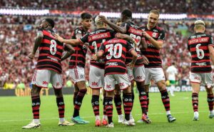 flamengo tem dia inspirado de gerson, gabigol e cia para vencer juventude pelo brasileirão