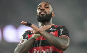 o 2024 de gerson no flamengo: ano com muitos gols, convocação a seleção brasileira e liderança no rubro negro